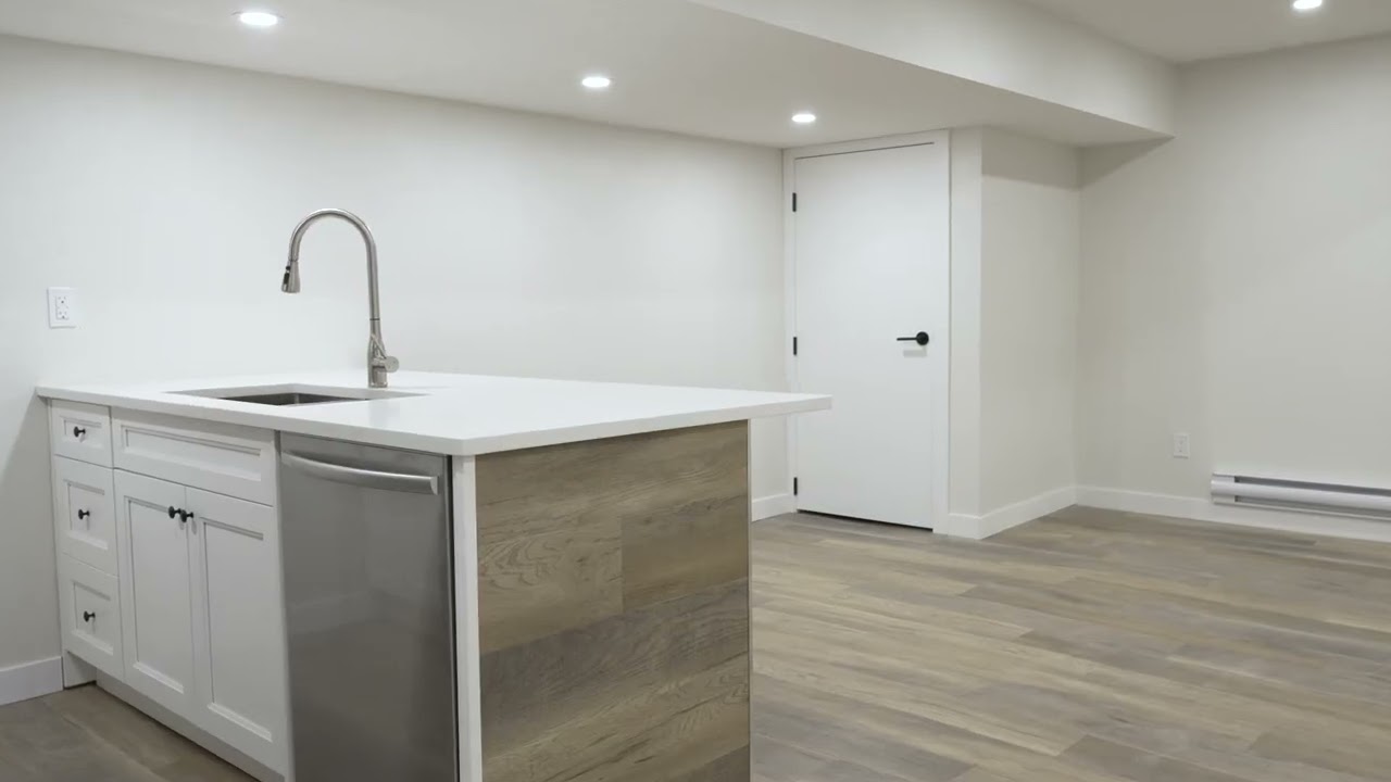 McIntyre Street - Basement Suite