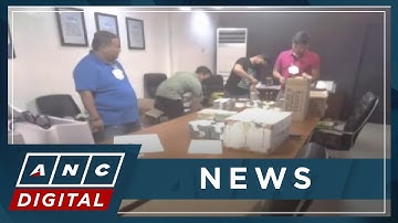 LOOK: Ex-DPWH official Henry Alcantara seen in photo with piles of cash | ANC