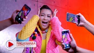 Fitri Carlina - 12345 (Official Music Video NAGASWARA)