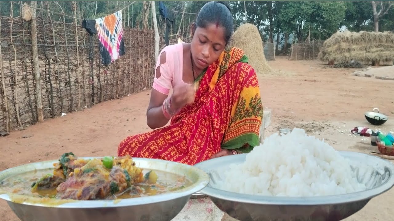 Fish Tomato curry Recipe ll fish and Rice ll village cooking Eating ll fish curry Recipe ll Fish 🐠