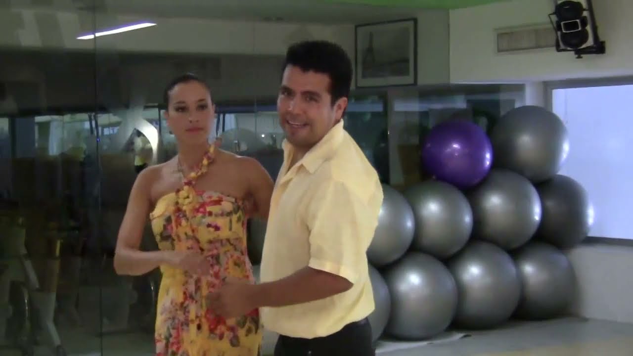 Abrázala: Paso de Casino (Salsa Cubana) con Lily Alcantara & Israel Andalón, Shanti Puerto Vallarta