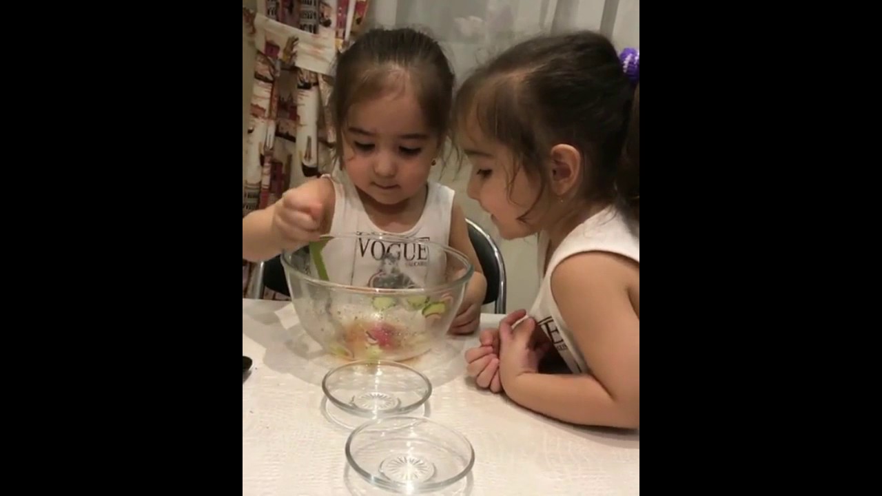 Lucunya Bayi Kembar Asiya Dan Safiya Dari Rusia