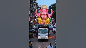 ganpati bappa gadi main baitha 🙏🥰❤️🚩 #ganesh #ganeshchaturthi #ganpatibappamorya #balganesh #ganesh