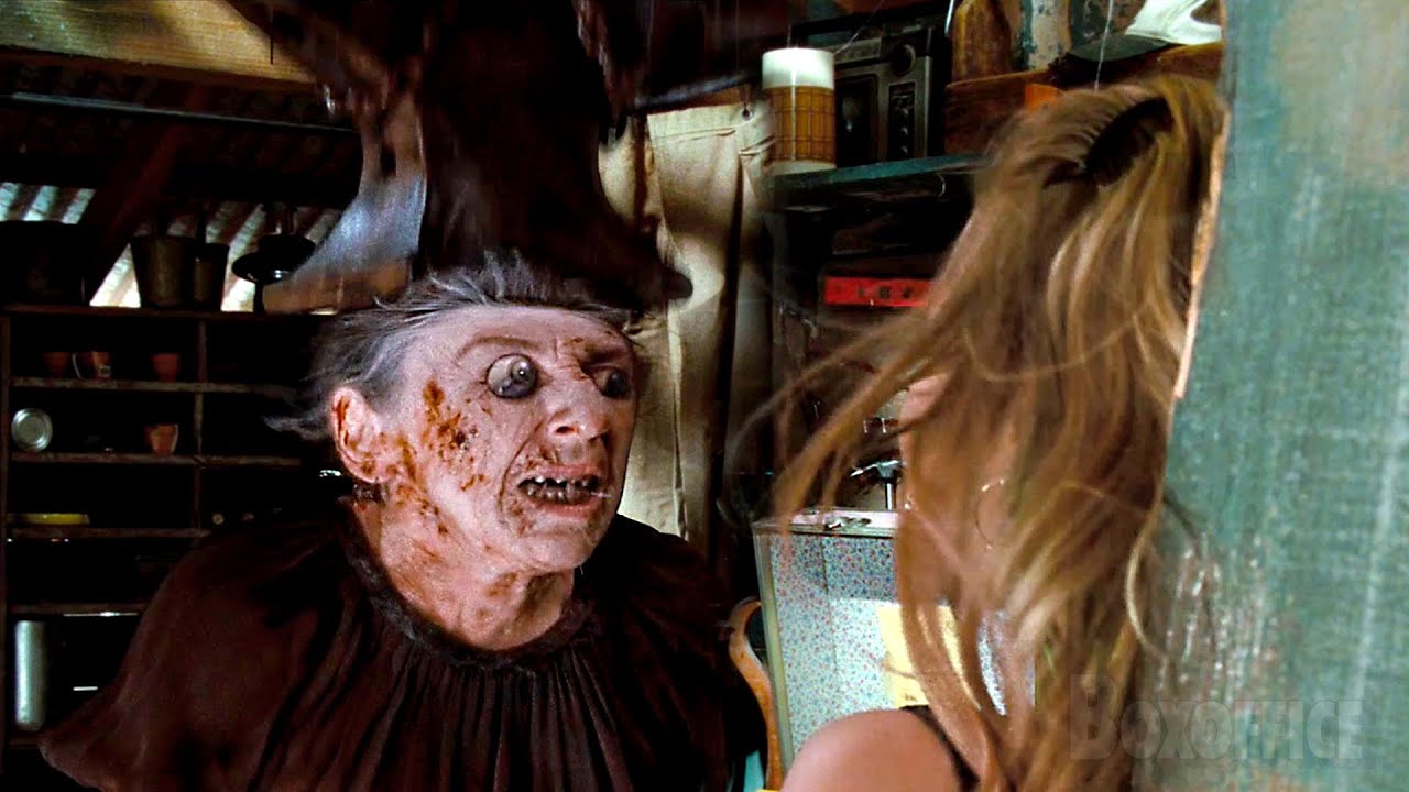 The Old Gypsy Woman's Surprise Attack | Drag me to Hell | CLIP