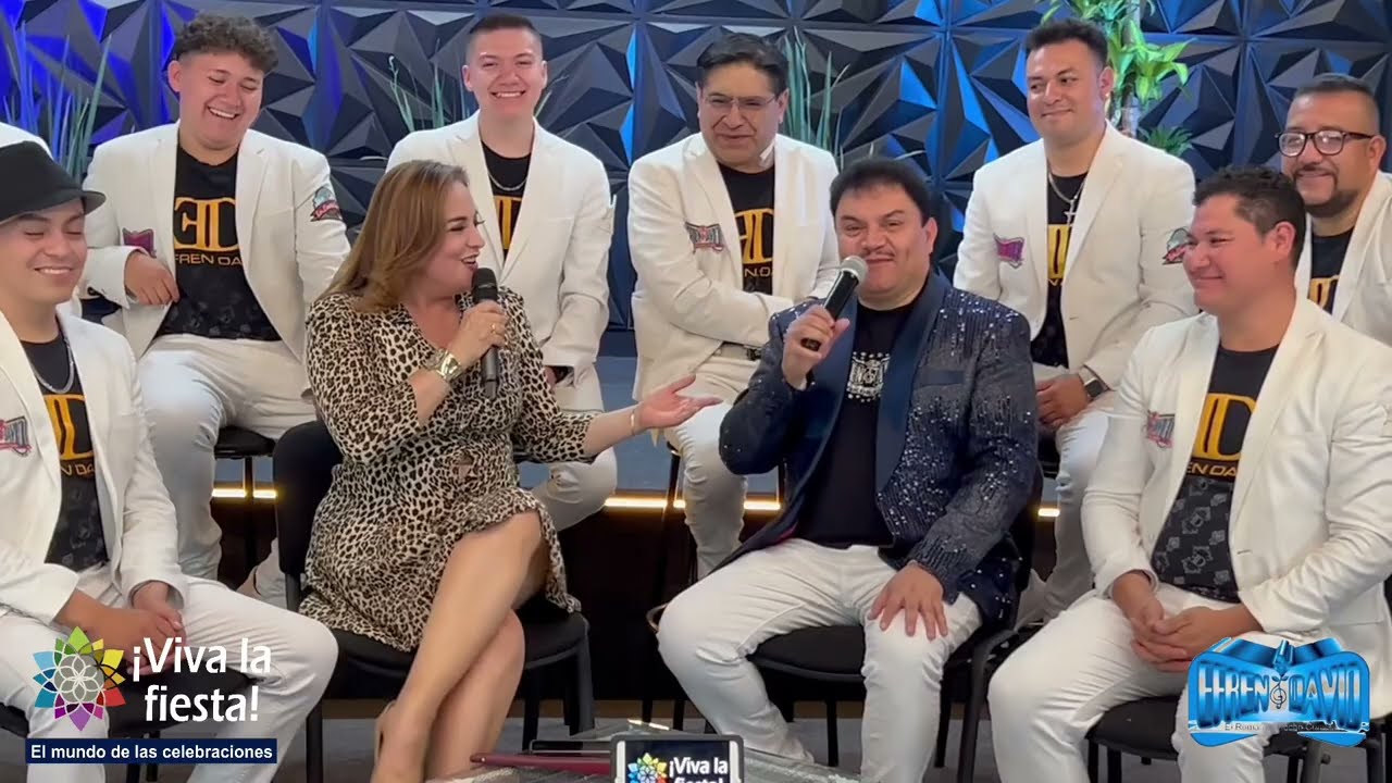 El romance hecho cumbia / Efrén David  y su grupo / Viva la fiesta