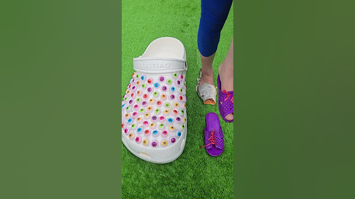 Super cool giant eye slippers 👀🐟 Fish sandals 🐠👀 #love #trending #slippers