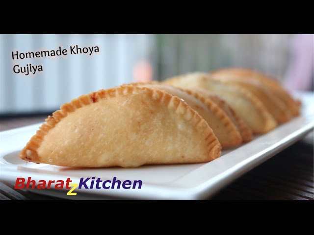Perfect Homemade Gujiya | Khoya gujiya | Suji Mawa Gujiya | Holi Special Recipe | bharatzkitchen