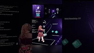 Een auto jammer #beatsaber #mixedreality #virtualreality #vr #gamergirl #shorts #streamer