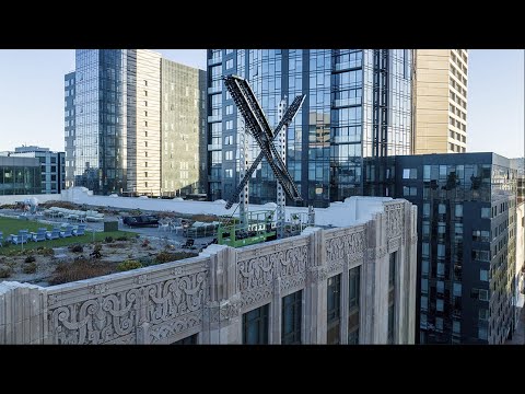 Flashing "X" installed on top of Twitter headquarters in San ...