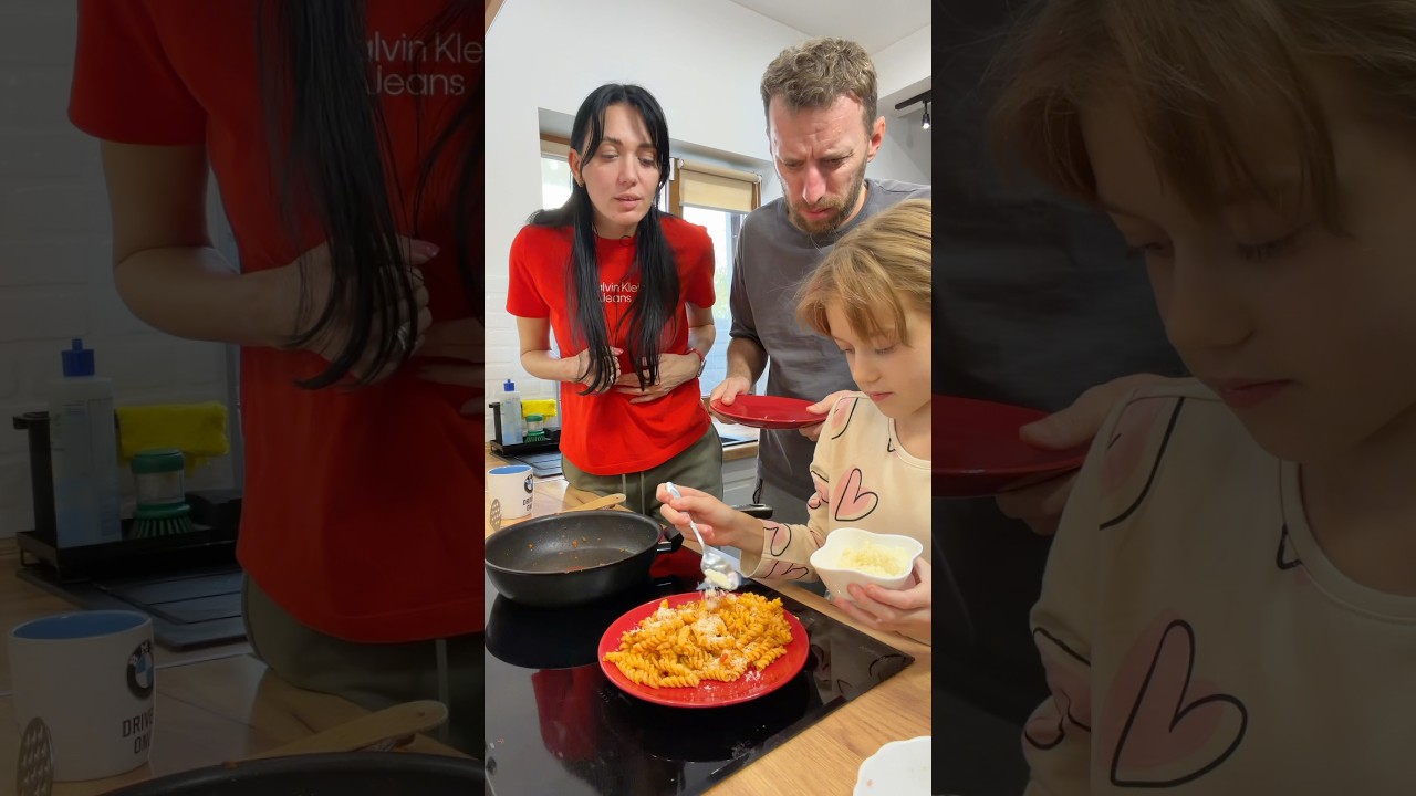 Fusilli, olive oil, mince , tomatoes, Parmesan, and basil - 10m easy and tasty #funnyvideo #comedy