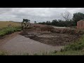 Escavadeira hidráulica, fazendo mega açude, parte 1 limpeza da lama, Op capixaba
