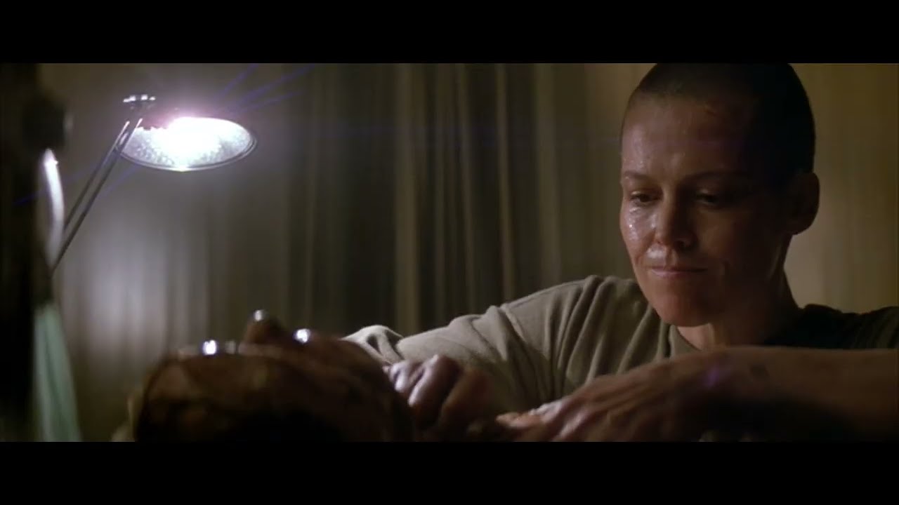 Alien 3 (1992) Ripley disconnects Bishop - YouTube