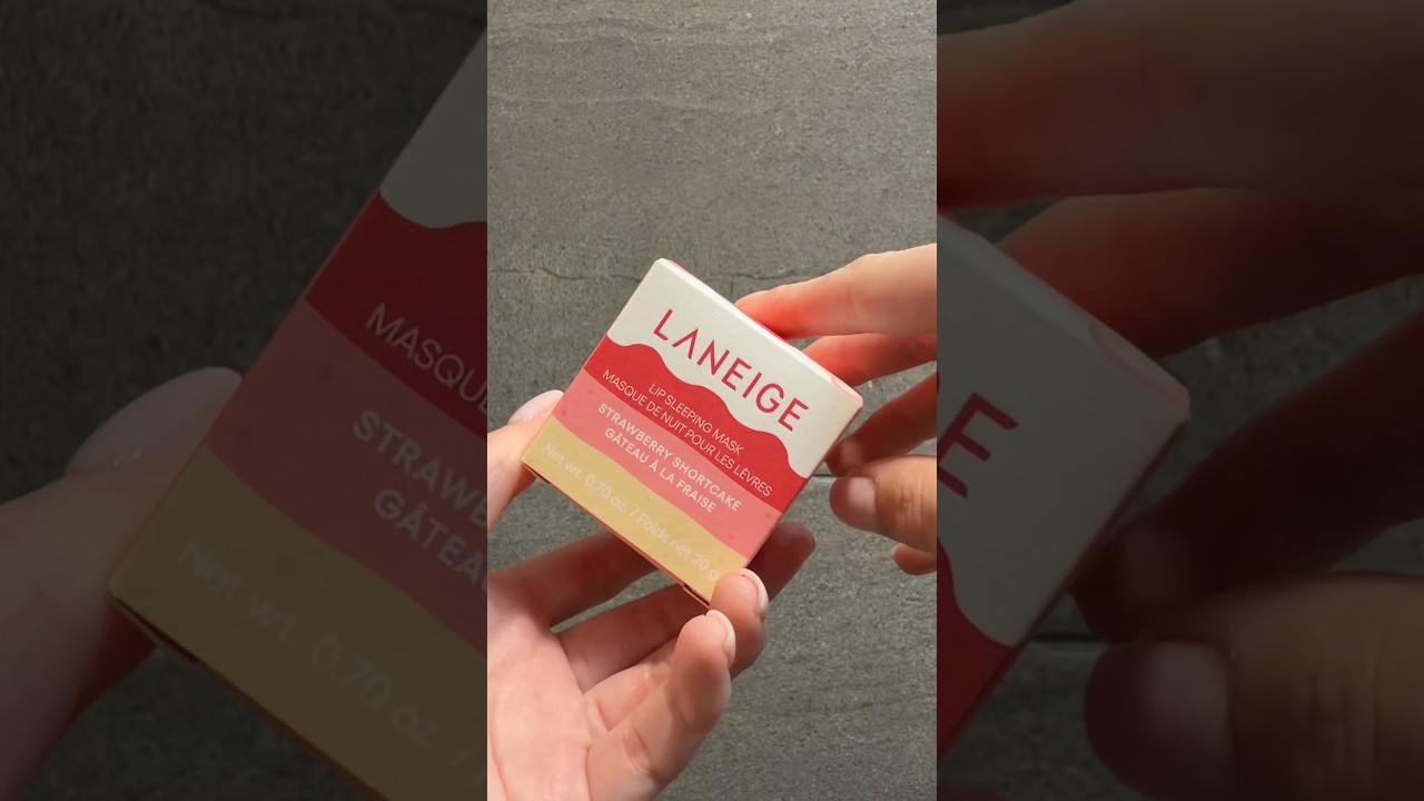 I got the new Limited Laneige Lip Sleeping Mask 🎂🍓🍨 It smells SO good! 