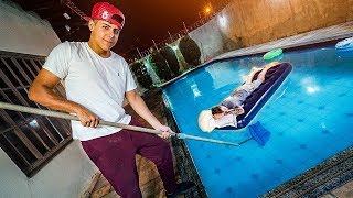 Coloquei Meu Amigo Dormindo Na Piscina