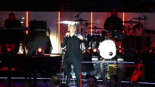 Gary Barlow - Love Ain't Here Anymore - Live @ Hampton Court