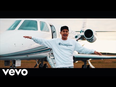 nck---spotlight-(official-music-video)