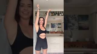 Bra Less Bouncing Hot & Y Babe