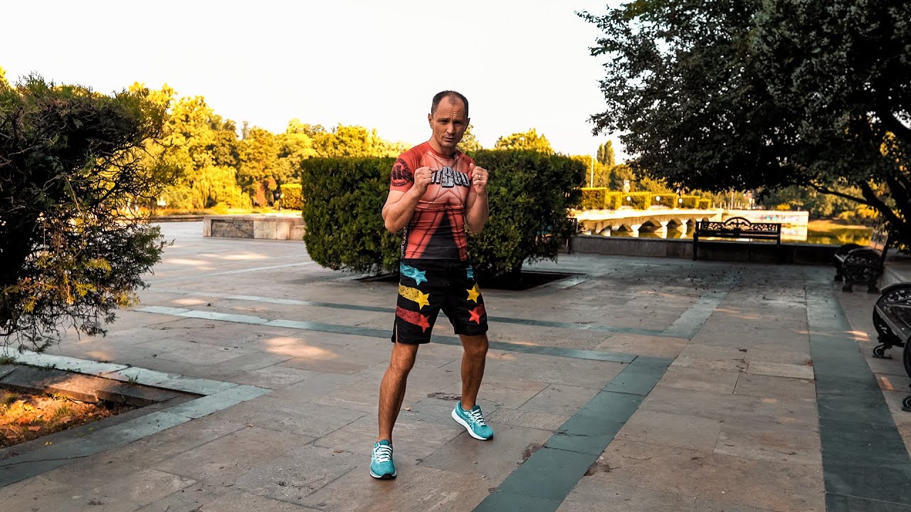 Cum se stă în GARDĂ?         Lecția 1 - Kickboxing pentru începători