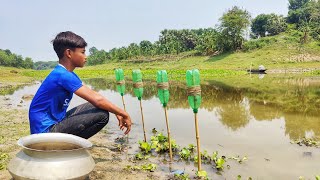 Amazing Fish Trap 2024✅| Little Boy Catch Fish With Plastic Bottle Hook From The Village River