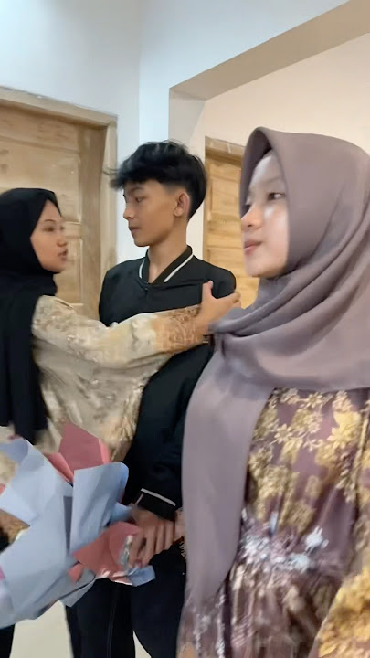 REBUTAN PASANGAN
