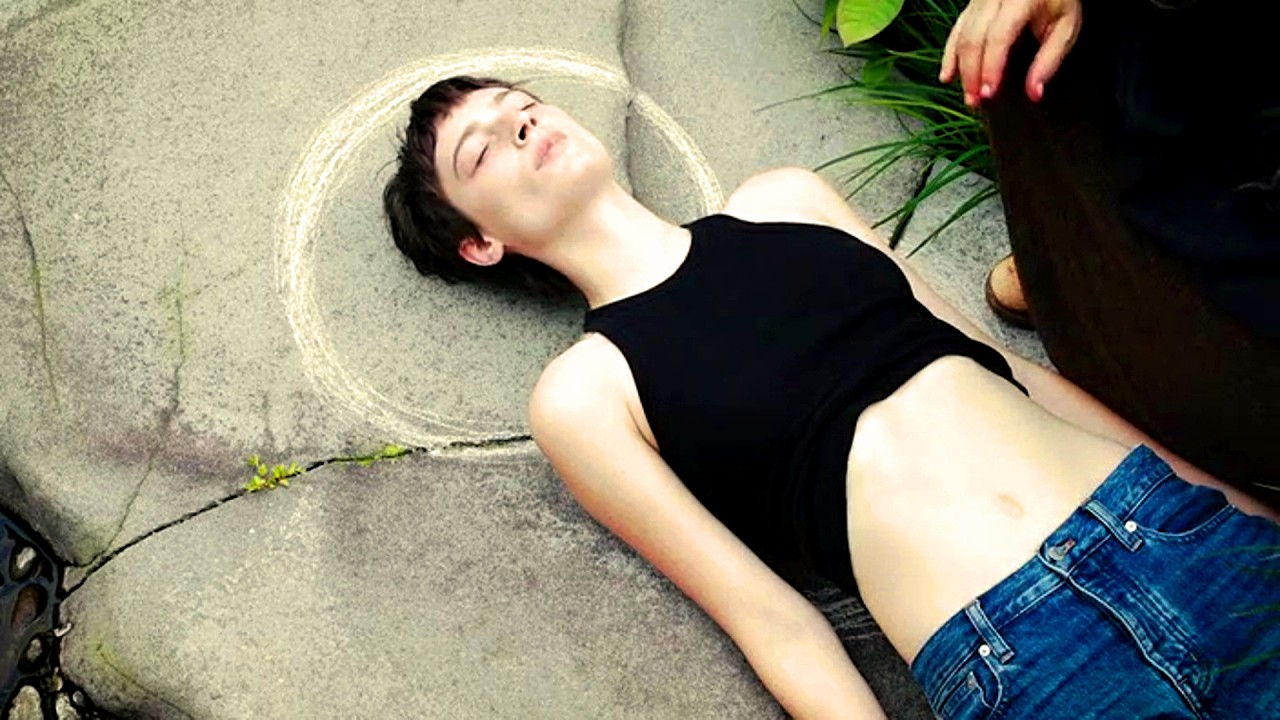 Если она 3 дня будет слушаться эту старуху, то сможет прожить до старости