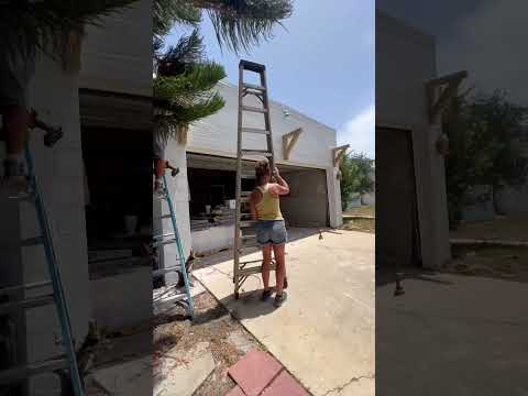 Video: Construcția unui baldachin în fața garajului: caracteristici de design