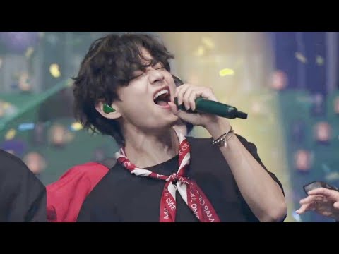 BTS (방탄소년단) - 'DYNAMITE' [Live Video]