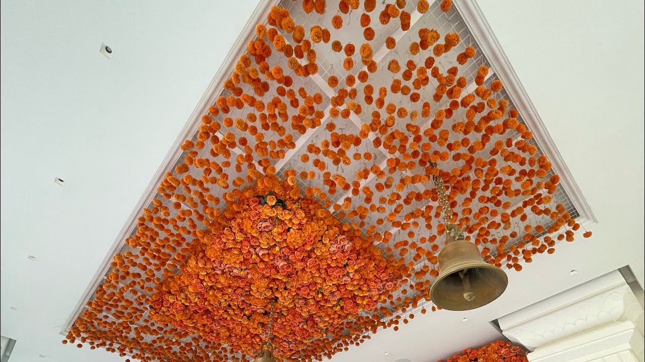 Hindu Temple and Gold souk Dubai #dubai #gold #temple #hindu #gurudwara