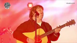 Lewis Capaldi Performs Forever at Lollapalooza Chile 2026
