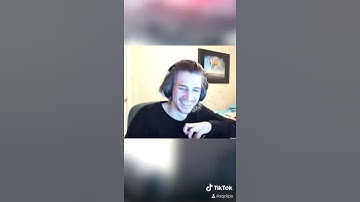 xQc tries to not laugh at donations during sponsored stream