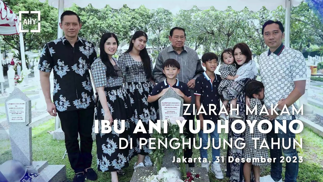 Ziarah Makam Ibu Ani Yudhoyono di Penghujung Tahun