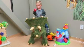 OLIVER AT THE DENTIST!(New Music Video! → http://bit.ly/FLullabyMV Get Finn's Lullaby on iTunes! → http://bit.ly/FinnsLullaby ↓↓↓ Year Ago Vlogs Down Here!! ↓↓↓ 1 Year Ago ..., 2015-11-06T17:00:01.000Z)