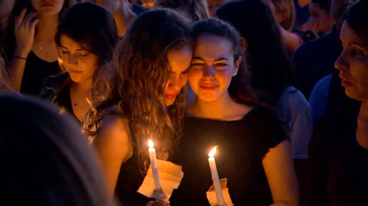Florida school shooting victims identified as fami...