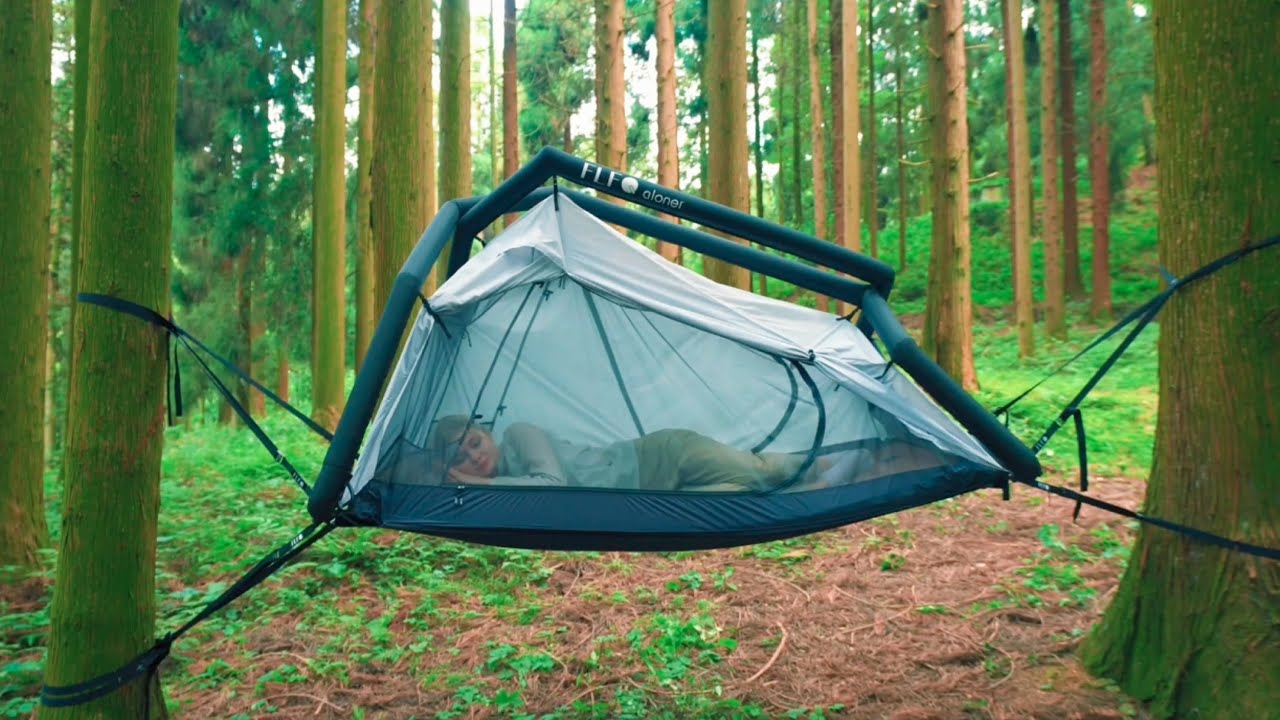 This Tent Literally Sets Itself Up… In 48 Seconds & Hangs in Trees