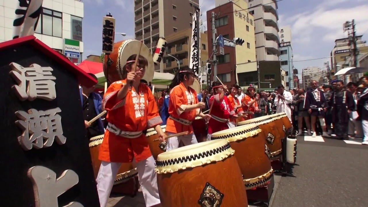 平成28年 浅草神社 三社祭り ≪ 上和太鼓 ≫ 迫力満点です 。 - YouTube