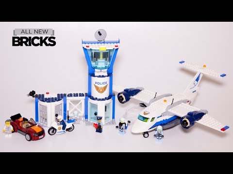 Load up the cargo plane for an air delivery. Features a cargo plane, control tower, conveyer belt,fu. 