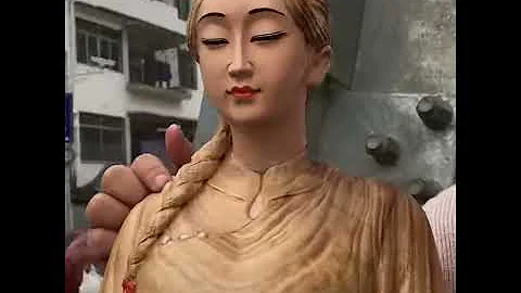 Another irene solorzano wood carving sculpture
