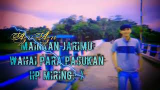 Story wa Pasukan hp miring 😋