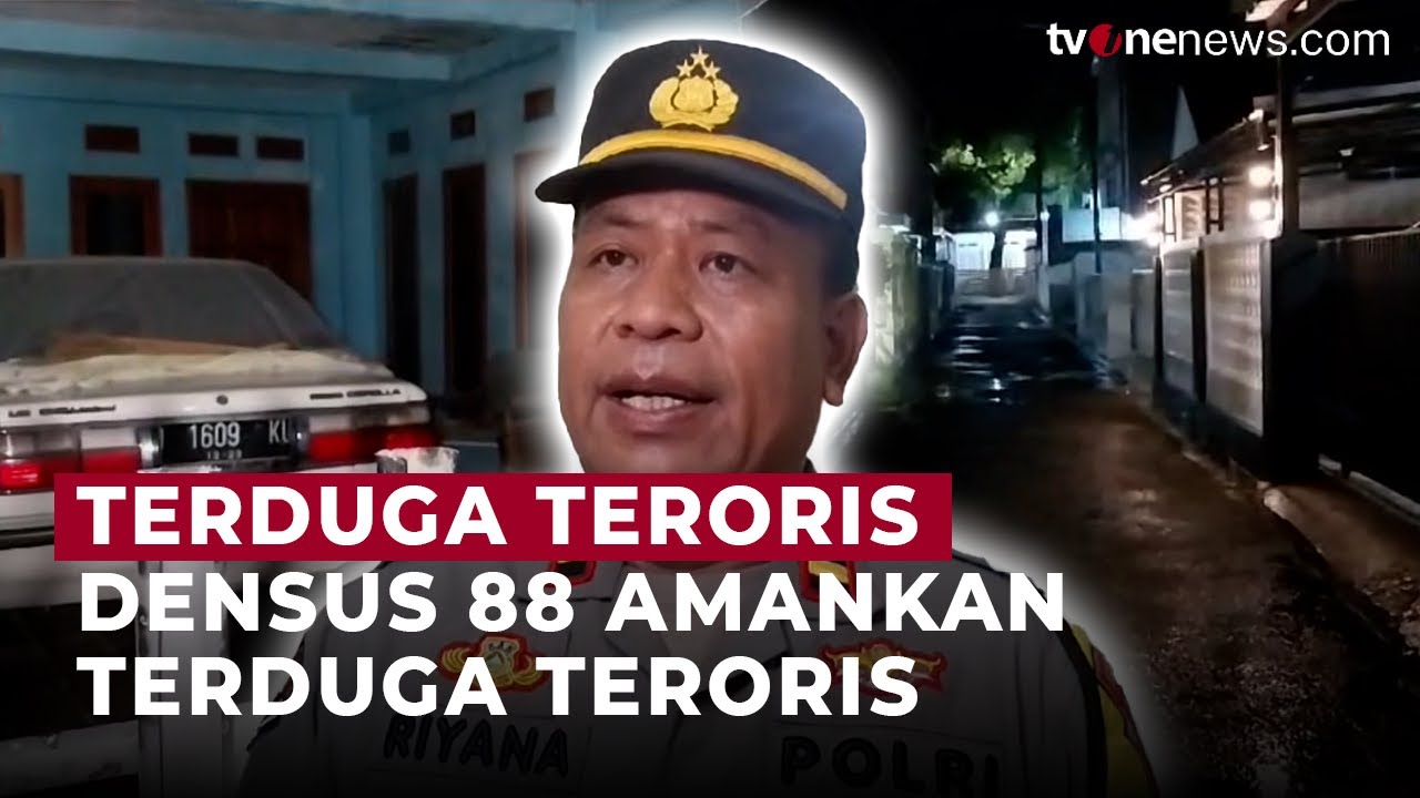 ⁣Terduga Teroris Jaringan Tasikmalaya Ditangkap, Densus 88 Amankan Barang Bukti | OneNews Update