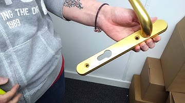 How to measure a UPVC double glazed Door Handle - www.handlesandhinges.co.uk