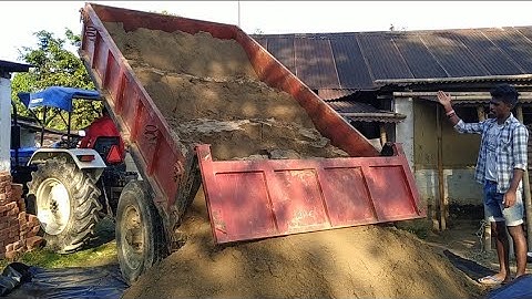 #Tractorvideos #farming || Sand unloading with the help of tipping trolley ||escort tractor ||