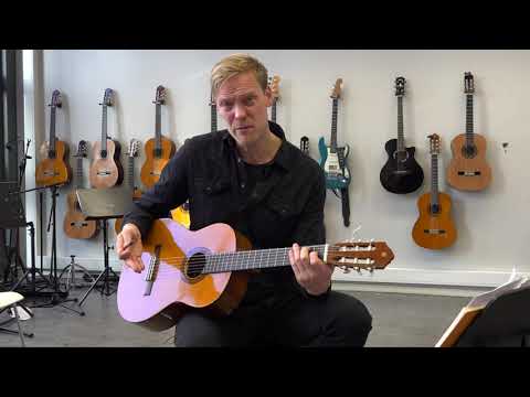 Video: Forskjellen Mellom Elektrisk Og Akustisk Gitar