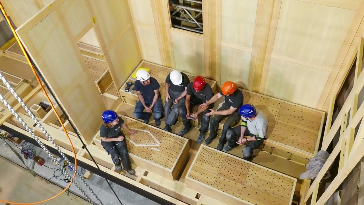 Aufbau der neuen Orgel in der Tonhalle Zürich - lange Version