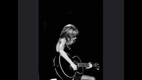 Taylor Swift - Teardrops On My Guitar