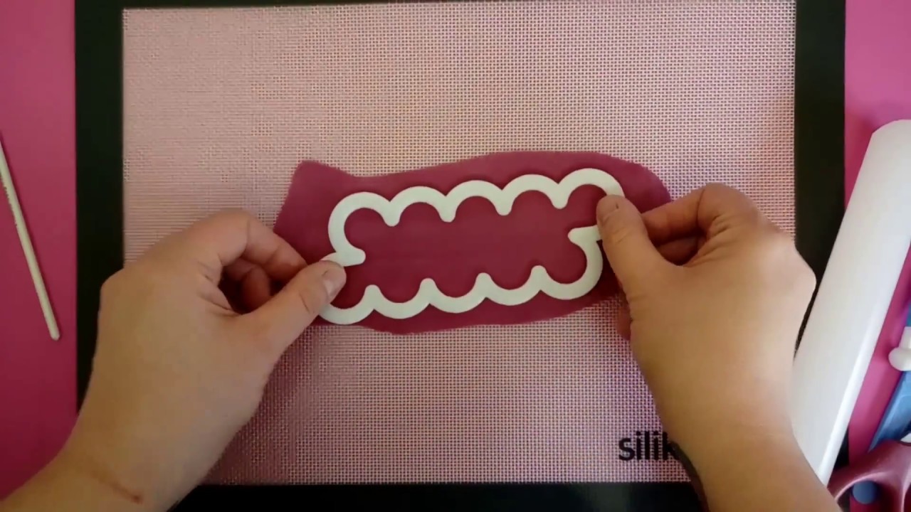 The easiest way to make sugar roses! - Using Gumpaste & the Easiest Rose Cutter.