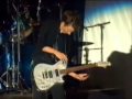 Capture de la vidéo Who Wants To See Matt Bellamy Playing Theremin?