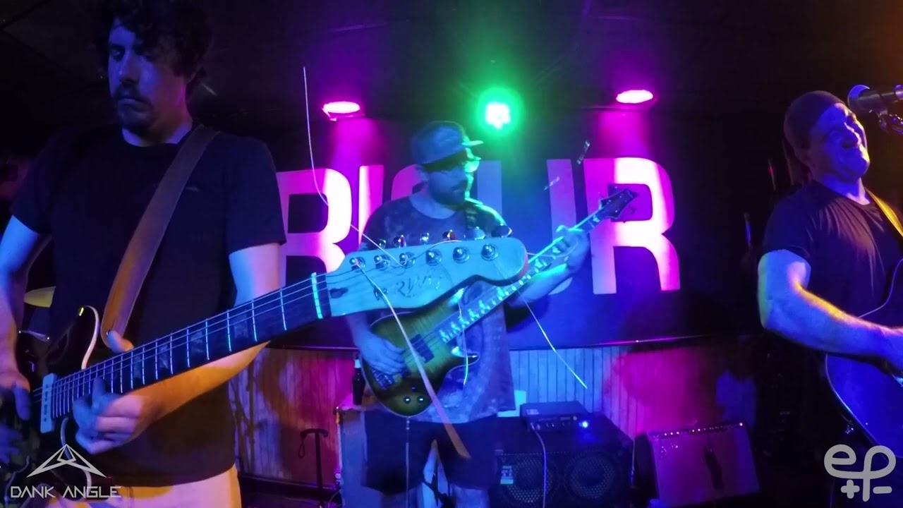 Electro Politics - "Love pump" Live at the Parlour