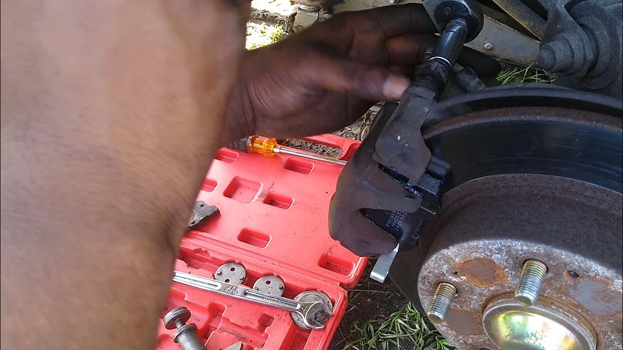 Honda Accord rear brake pads replacement step by step 🔧💪 - YouTube