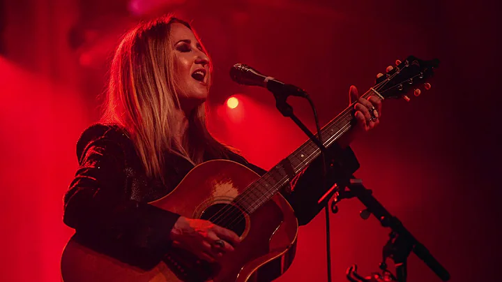 Margo Price - Proud Mary (Live at The Ryman)