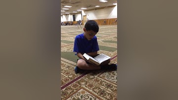 هذا اصغر طفل عندنا في جامع دكس يقرأ قراءة القرآن سورة الفجر أنقى الله جزاك الله خيرا بارك الله فيك